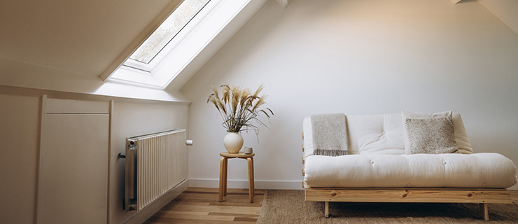 Interior design image (37:16, 740x320)