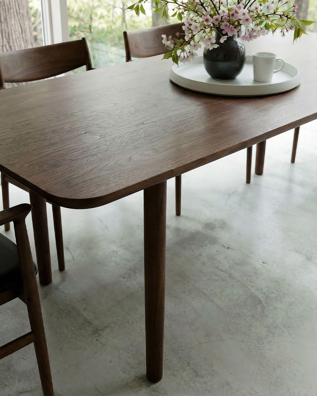 Interior design image (4:5, 1080x1350)